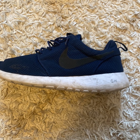Nike Roshe Run custom sneakers - Picture 3 of 4
